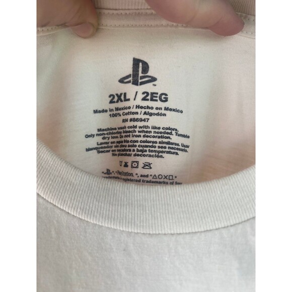 PlayStation 2XL Men’s Shirt with Retro 1994 PlayStation - Picture 4 of 4